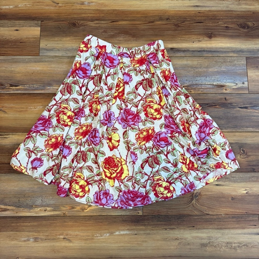 LuLaRoe Madison Skirt Floral Print with pockets.